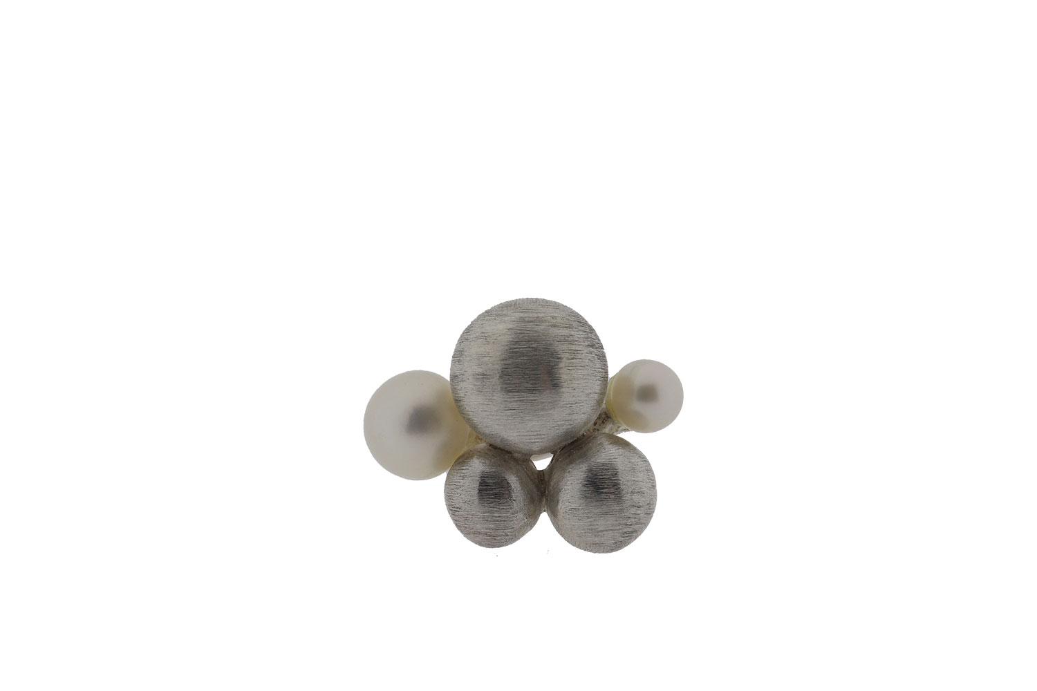 Zilveren dames ring met matte bollen en parels