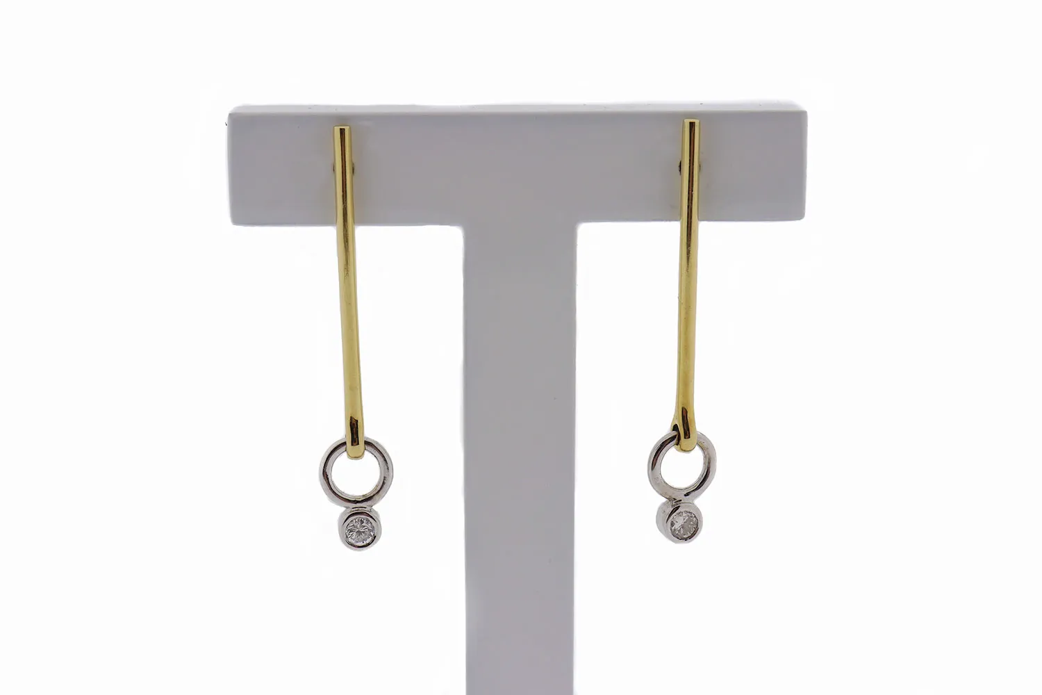Gouden dames oorbellen met diamant