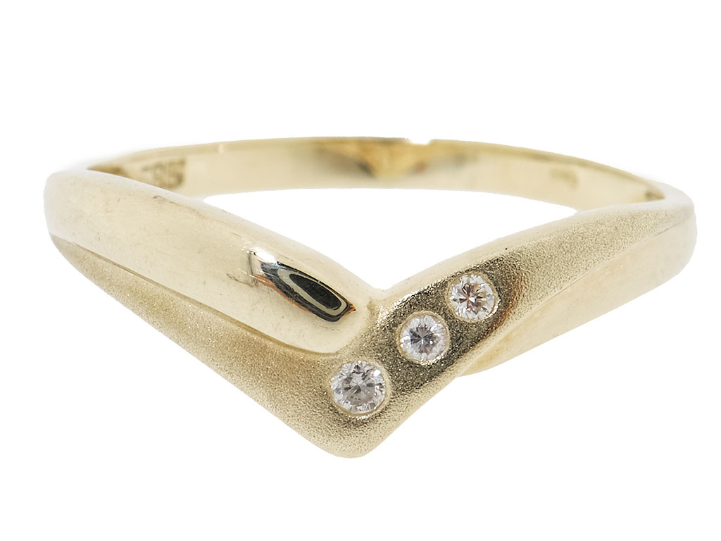 Lovely V | 14 Karaat Gouden Ring Met Diamanten