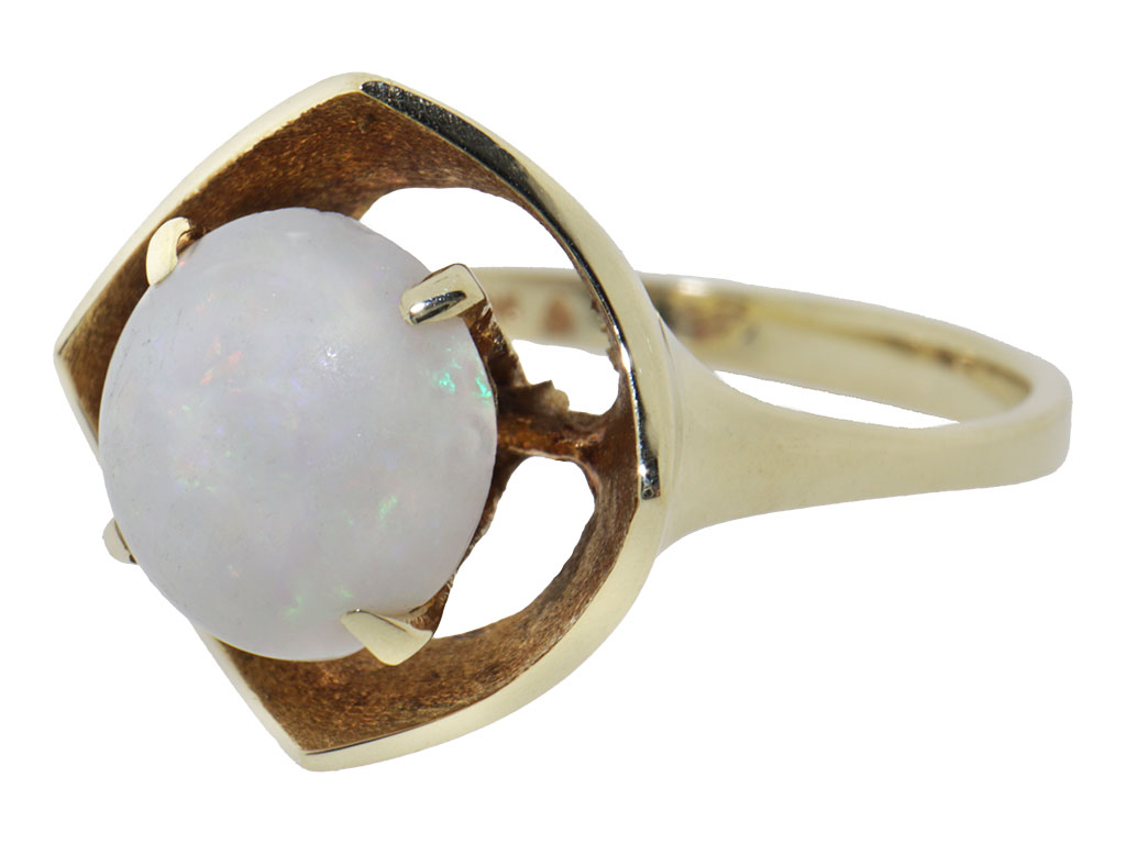 Vintage 14 Karaat Gouden Ring Met Melkopaal