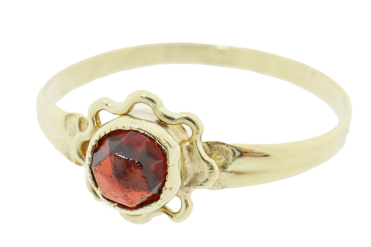 Garnet Flower | 14 Karaat Gouden Ring Granaat Bloempje