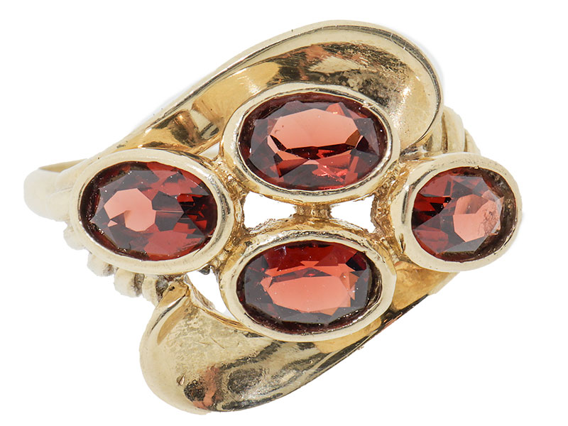 Vintage 14 Karaat Gouden Ring Met Hessoniet Granaat