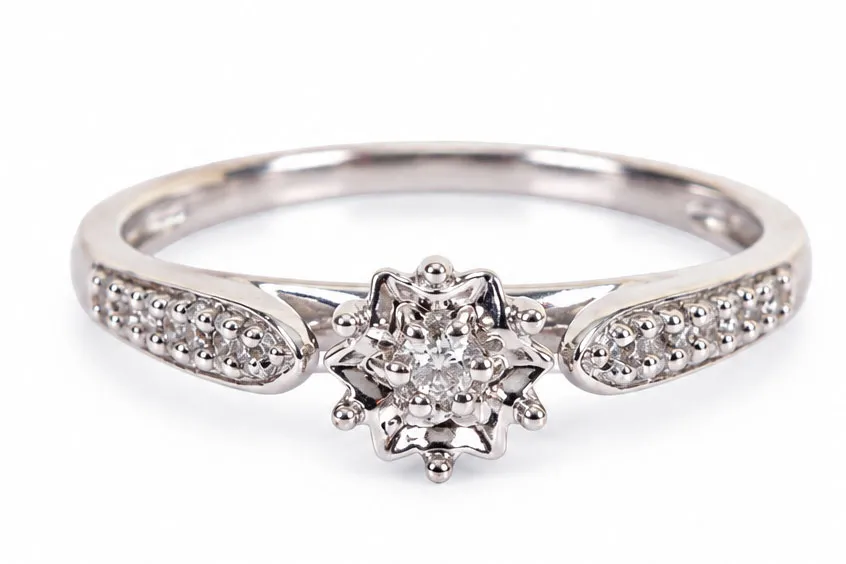 14 Karaat Witgouden Ring Met 0,10 Ct Diamant
