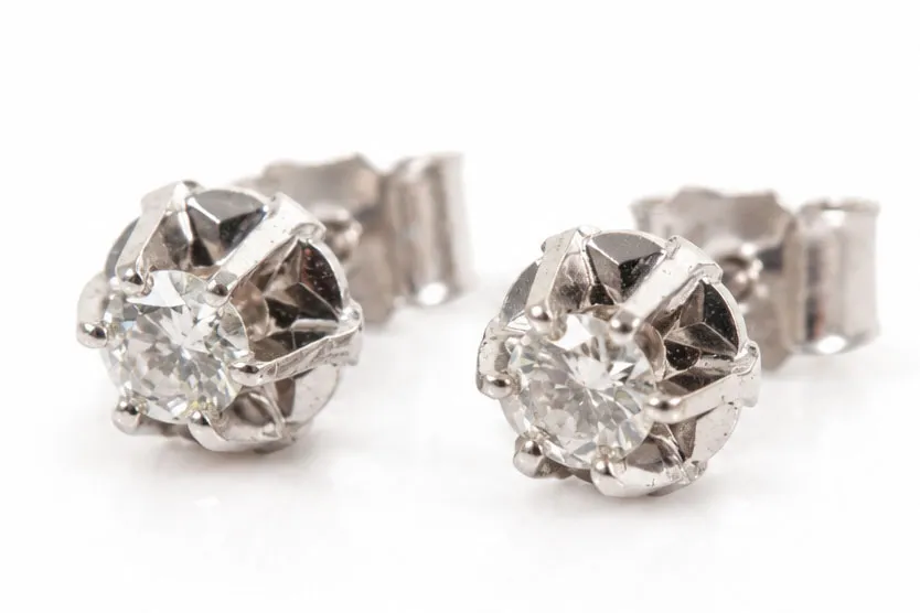 14 Karaat Witgouden Oorknopjes Met Diamanten 0.20ct 