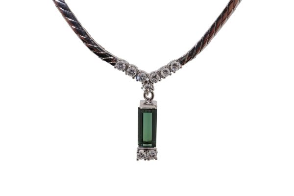 14 karaat witgouden collier met smaragd en diamanten